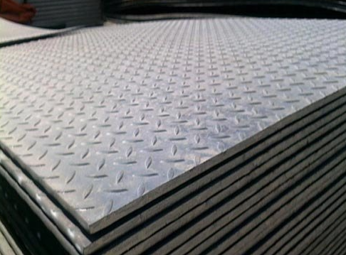 Лист рифлёный стальной (MS) 1.2 × 2.4 м × 2.8 мм