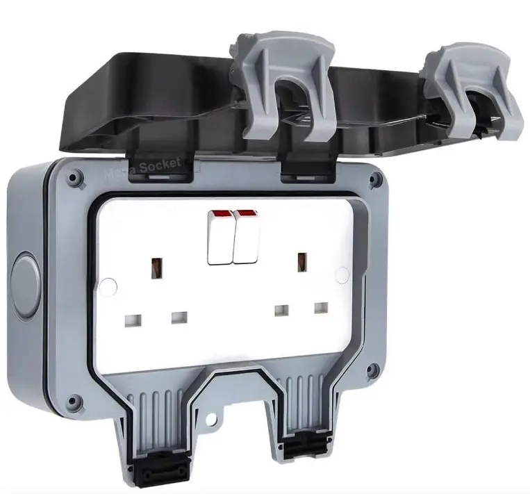 ADMORE 13A 2G Switched Socket (Surface Mount)